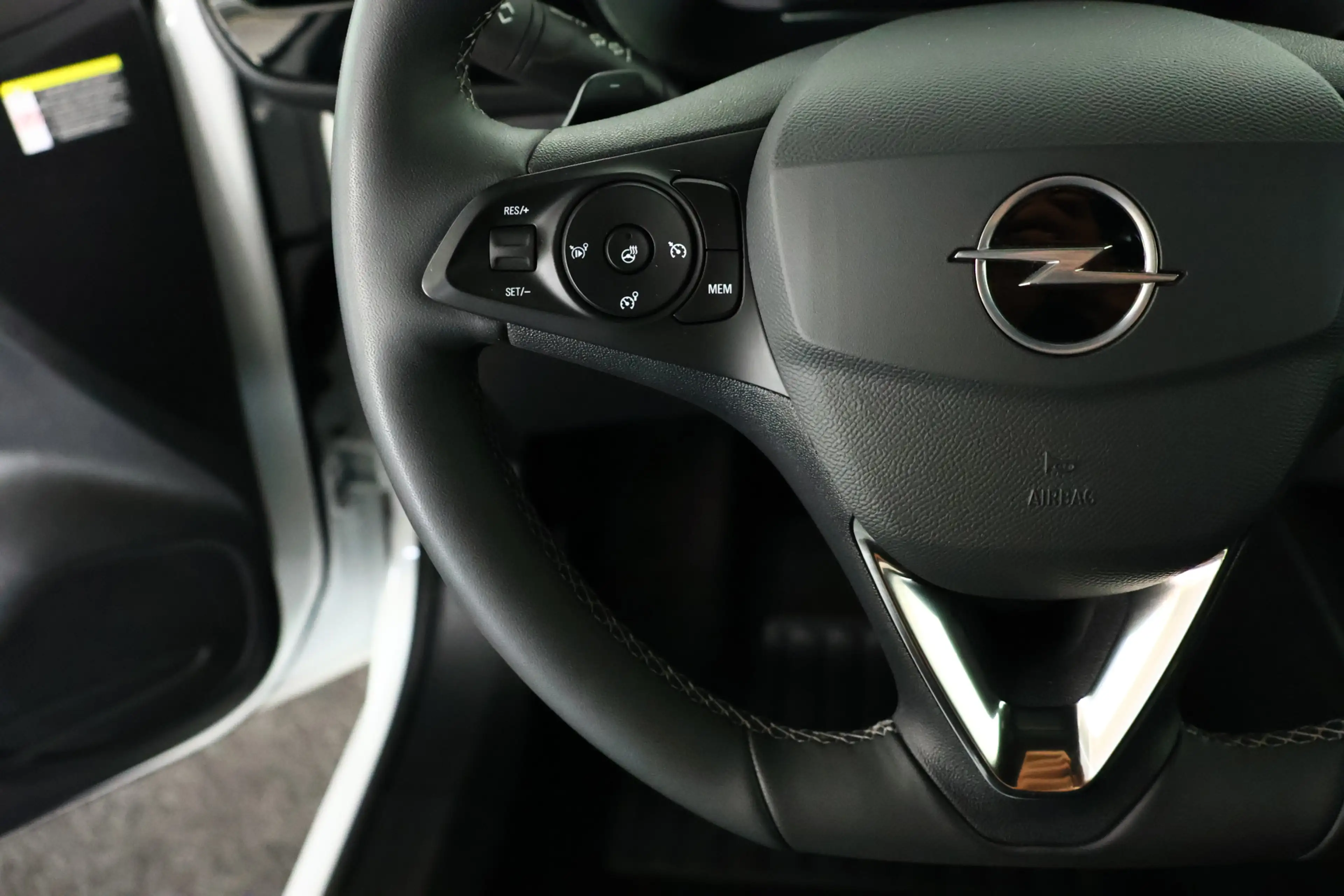 Opel Corsa 1.2 Turbo GS / CarPlay / LED / Cam / Allseason — photo 19