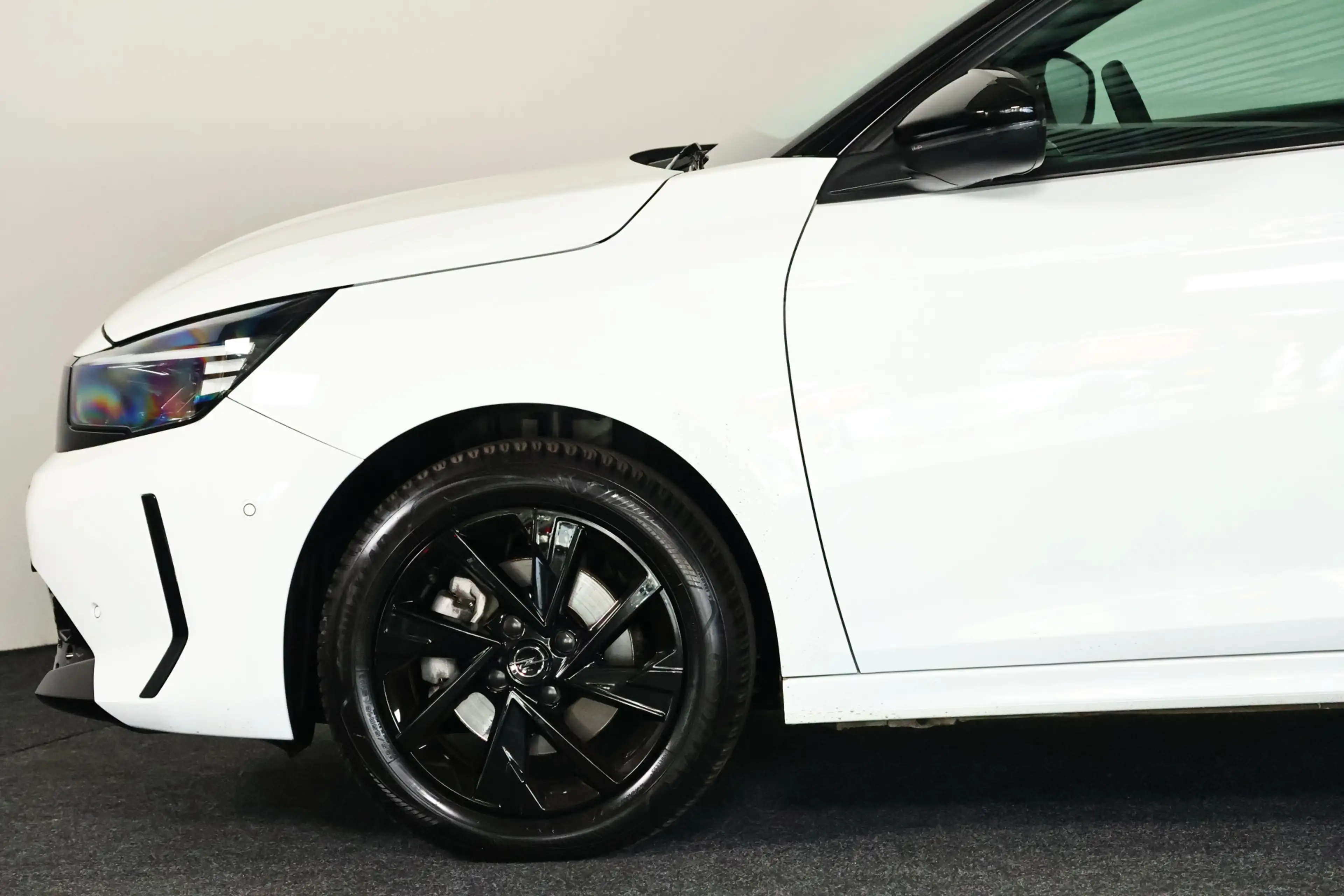 Opel Corsa 1.2 Turbo GS / CarPlay / LED / Cam / Allseason — photo 34