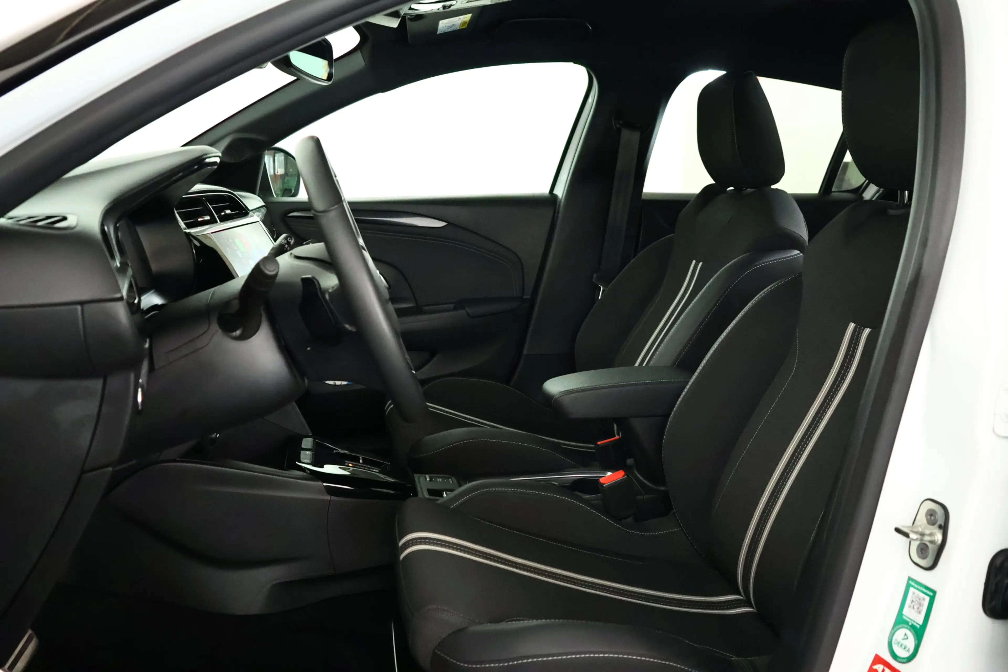 Opel Corsa 1.2 Turbo GS / CarPlay / LED / Cam / Allseason — photo 12