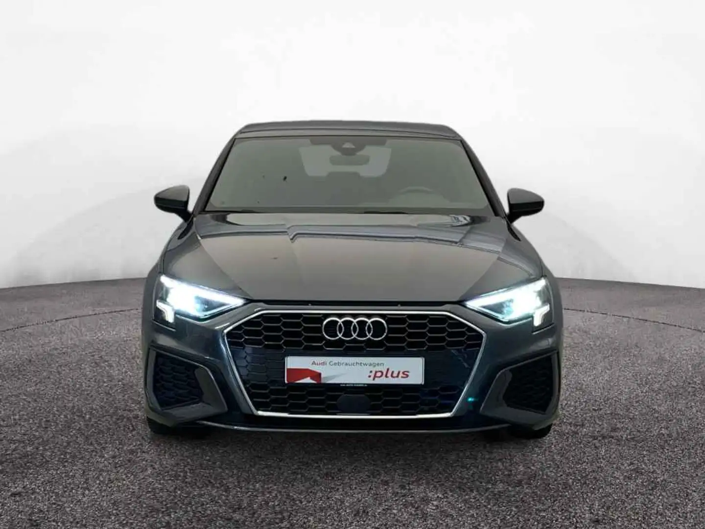 Audi A3 Sportback 40 TFSI e 2x S line *AHK*LED*ACC* Grau - 2