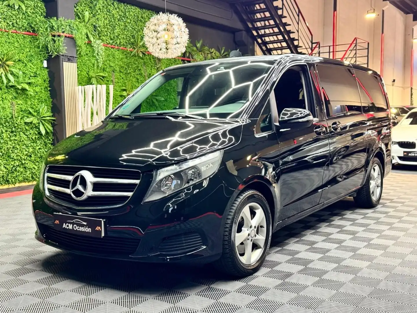 Mercedes-Benz V 200 d Avantgarde Largo Negru - 1
