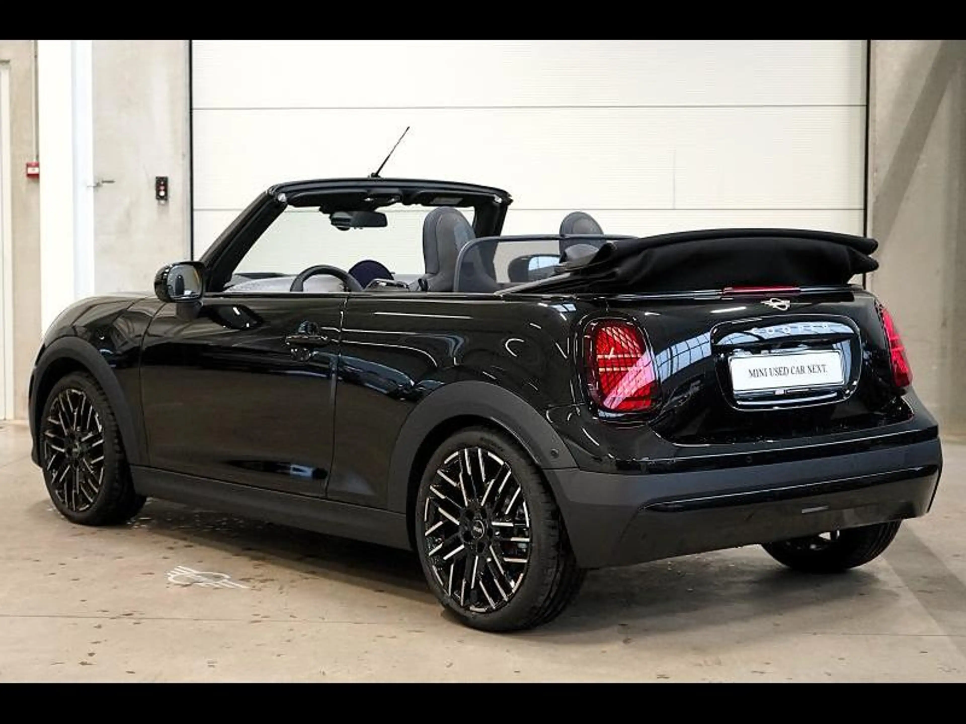 MINI Cooper Cabrio JCW SEATS - AUTOMAAT - HARMAN-KARDON - HUD — photo 5
