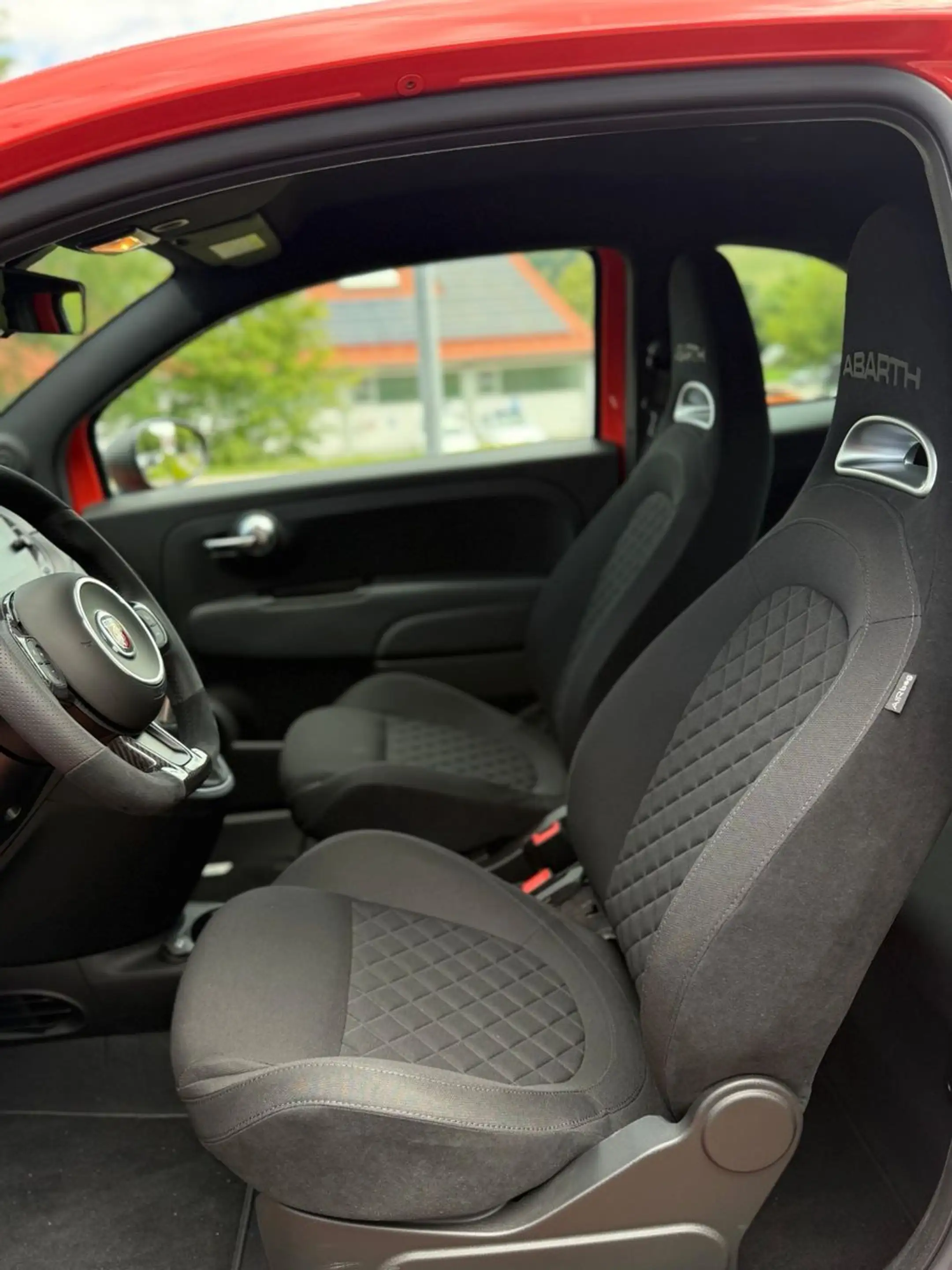 Abarth 500 695 1.4 T-Jet *BEATS AUDIO*ALCANTARA*PDC* — photo 10
