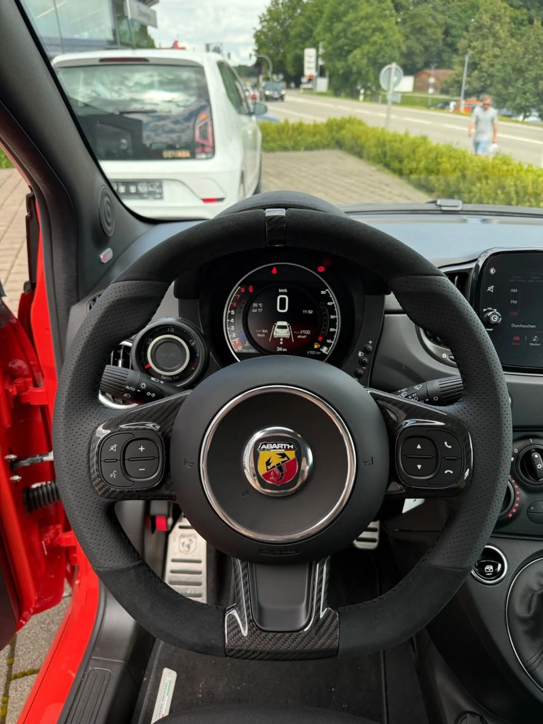 Abarth 500 695 1.4 T-Jet *BEATS AUDIO*ALCANTARA*PDC* — photo 13