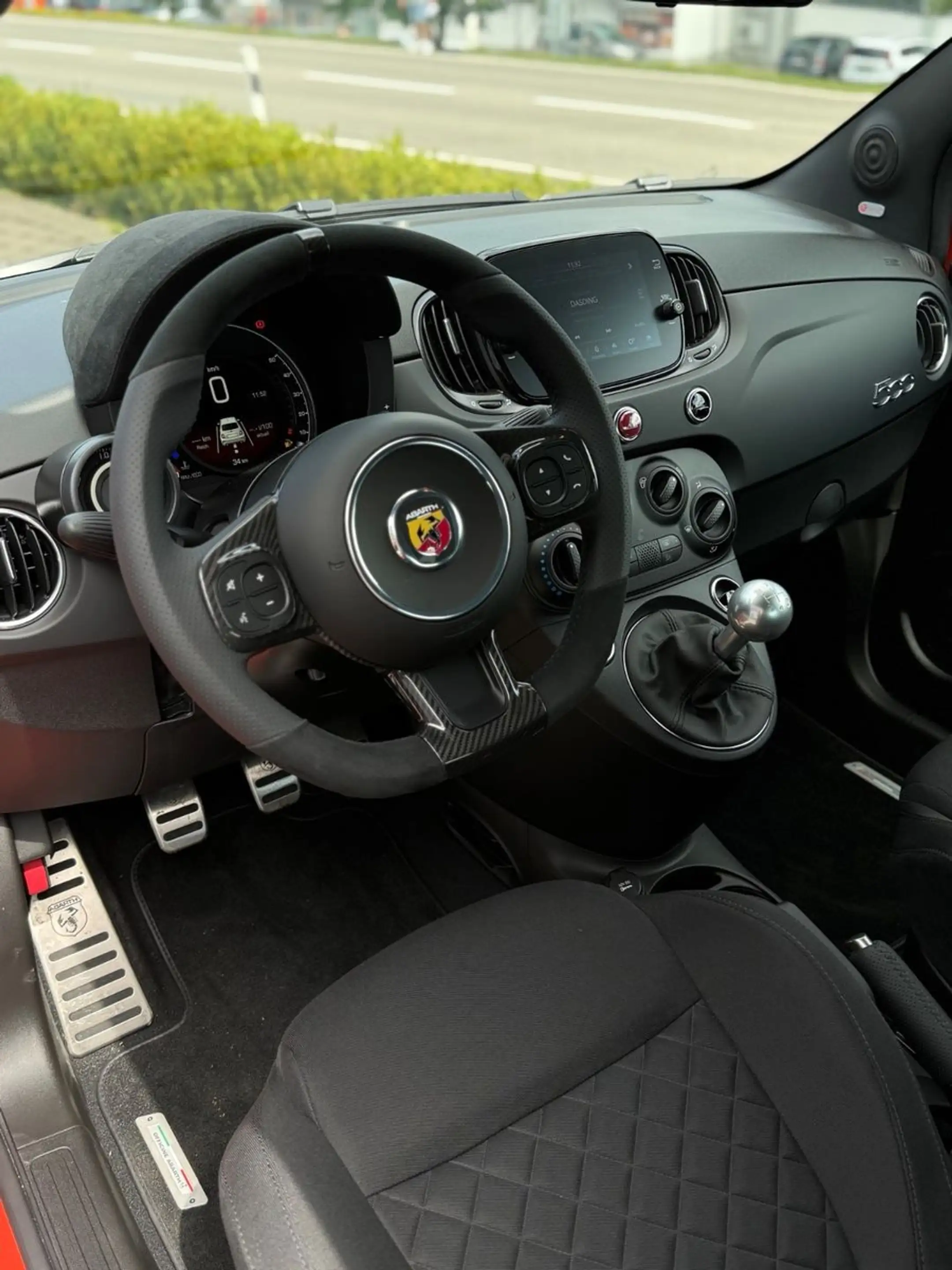 Abarth 500 695 1.4 T-Jet *BEATS AUDIO*ALCANTARA*PDC* — photo 12