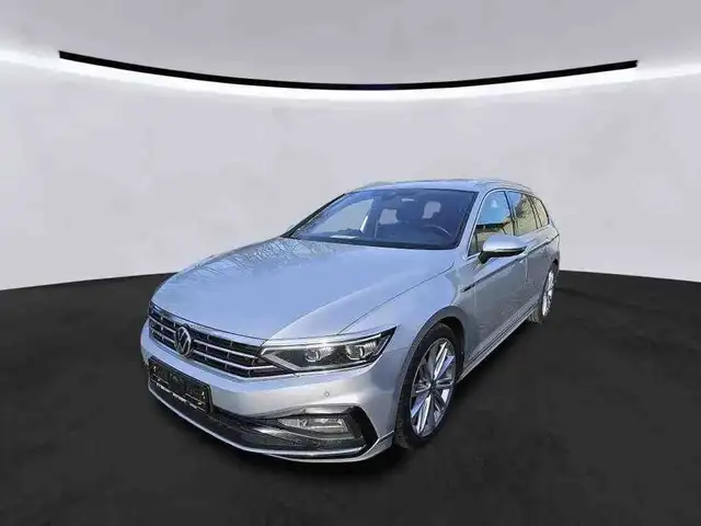 Volkswagen Passat Variant Eleg. 4Mot. *R-Line*PANORAMA*19Zoll*VOLLLLLLL