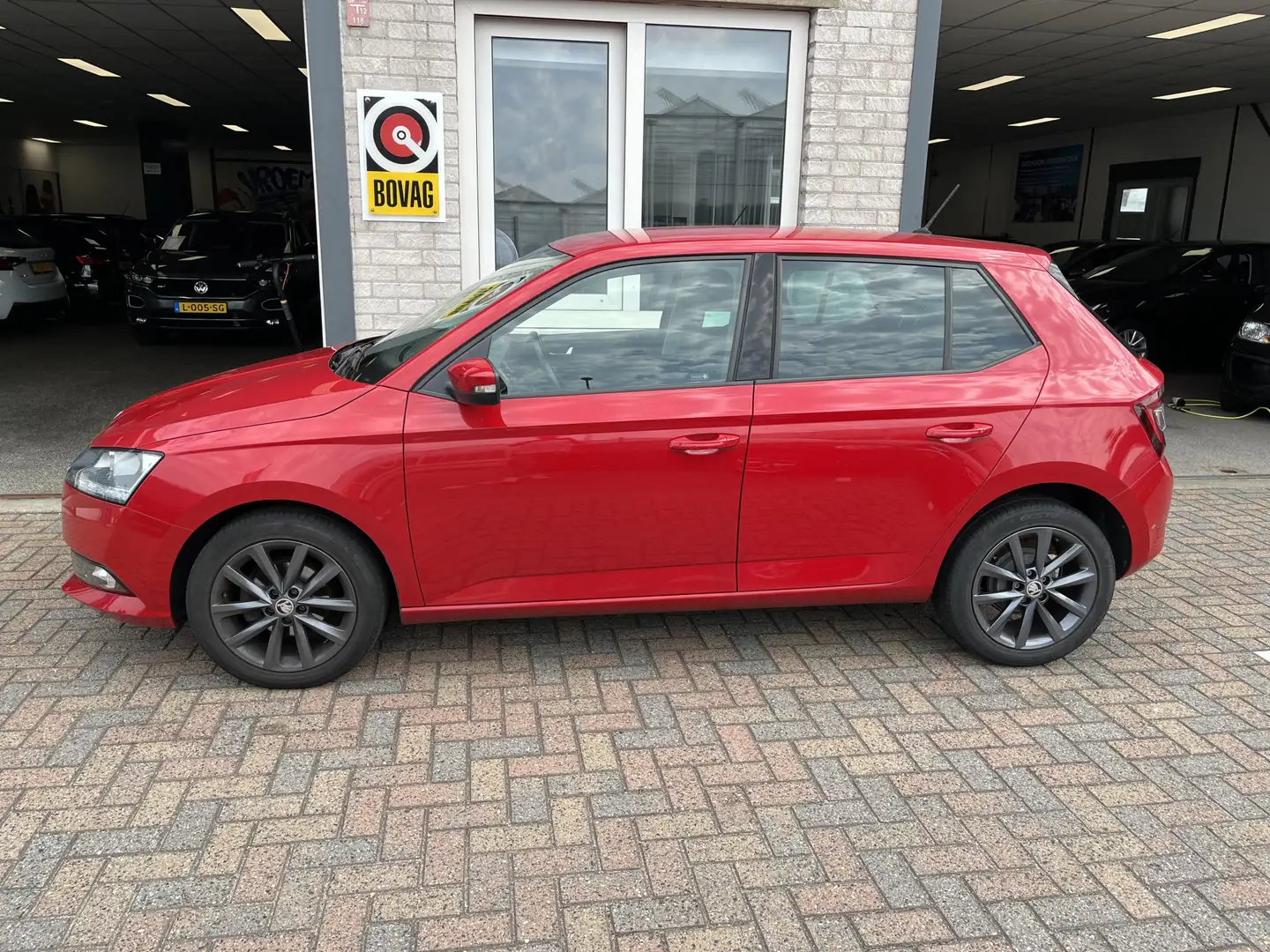 Skoda Fabia 1.0 TSI Business Edition / PARK. SENSOREN/ TREKHAA Rouge - 2