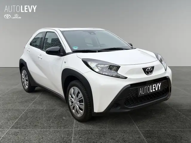 Toyota Aygo view 8
