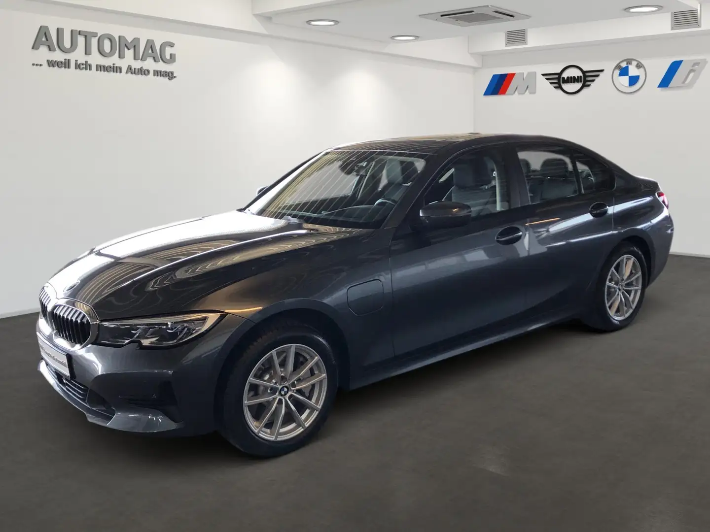 BMW 330 e Limousine Advantage Head-Up HiFi DAB GSD Grau - 1