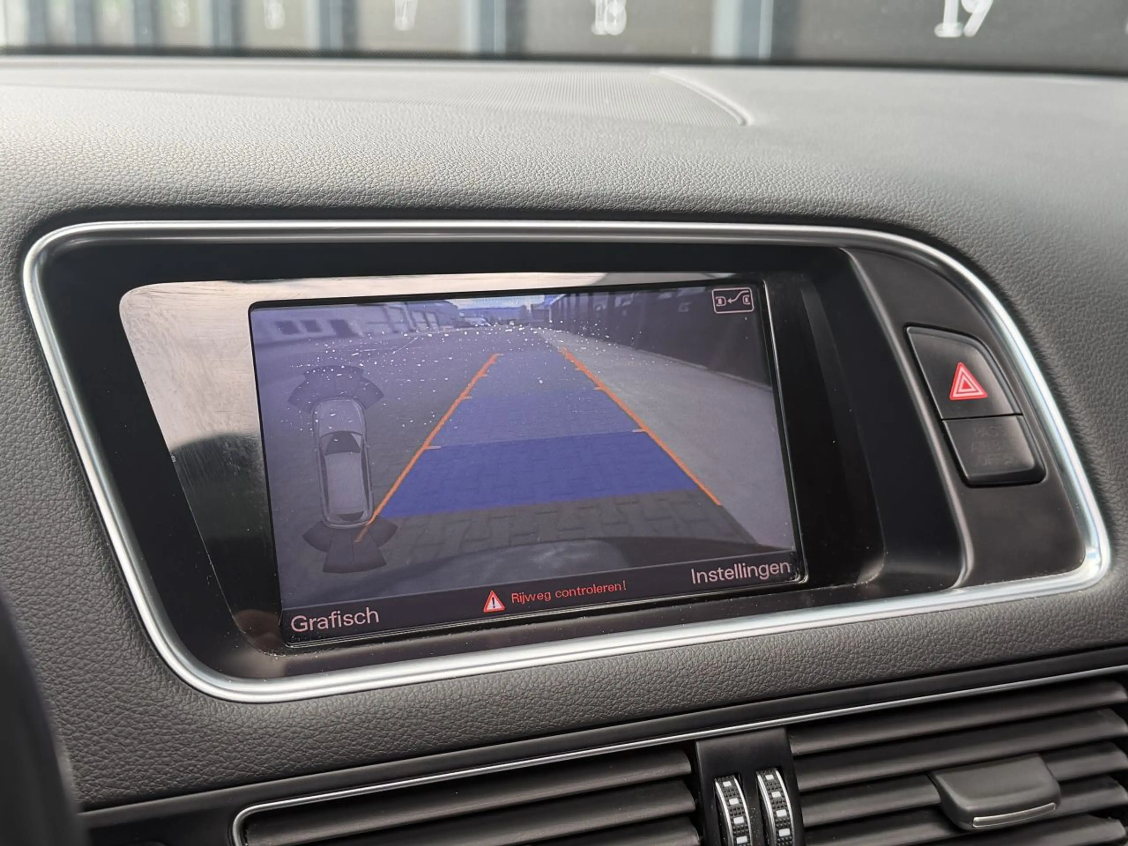 Audi SQ5 3.0 TDI Quattro Pano B&O — photo 13