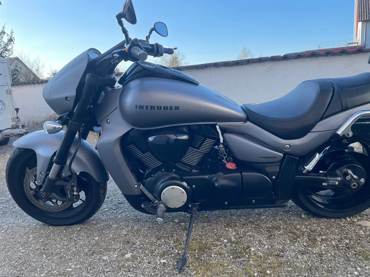 Suzuki VZR 1800 Grijs - 2