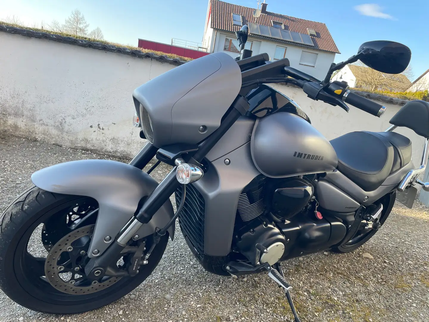 Suzuki VZR 1800 Grijs - 1
