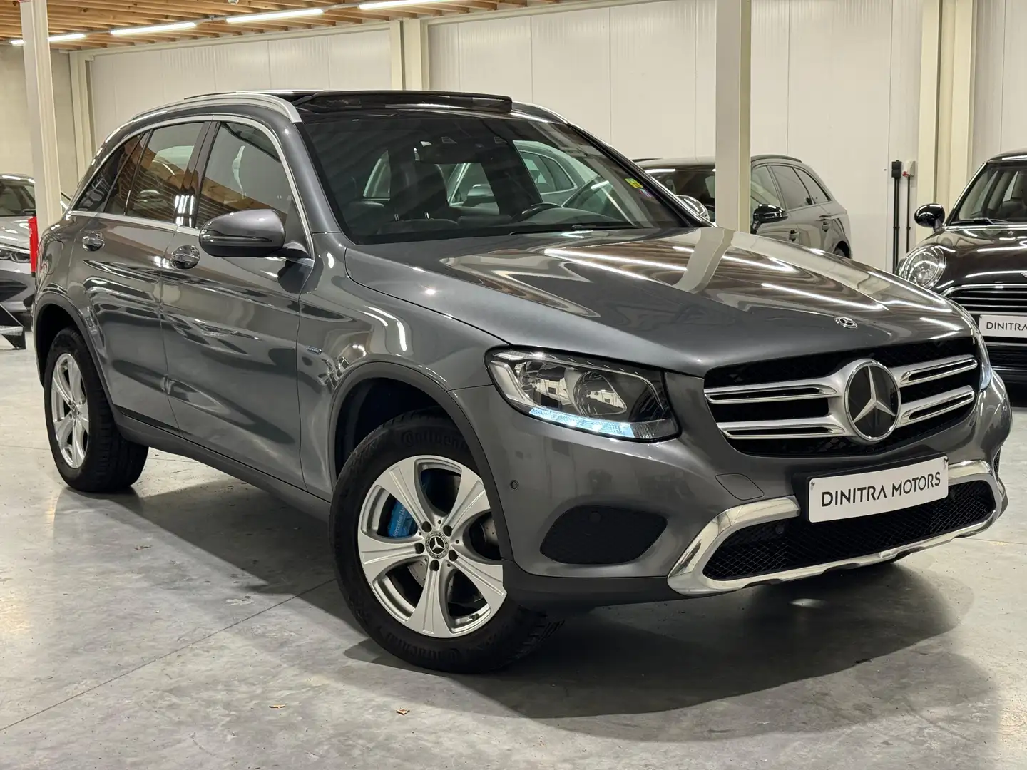 Mercedes-Benz GLC 350 GLC 350 e Coupe 4Matic 7G-TRONIC Exclusive Grijs - 1
