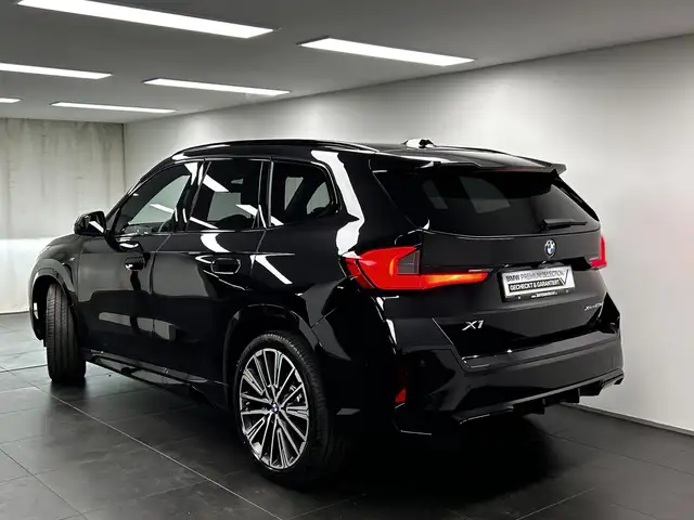 BMW X1 view 3