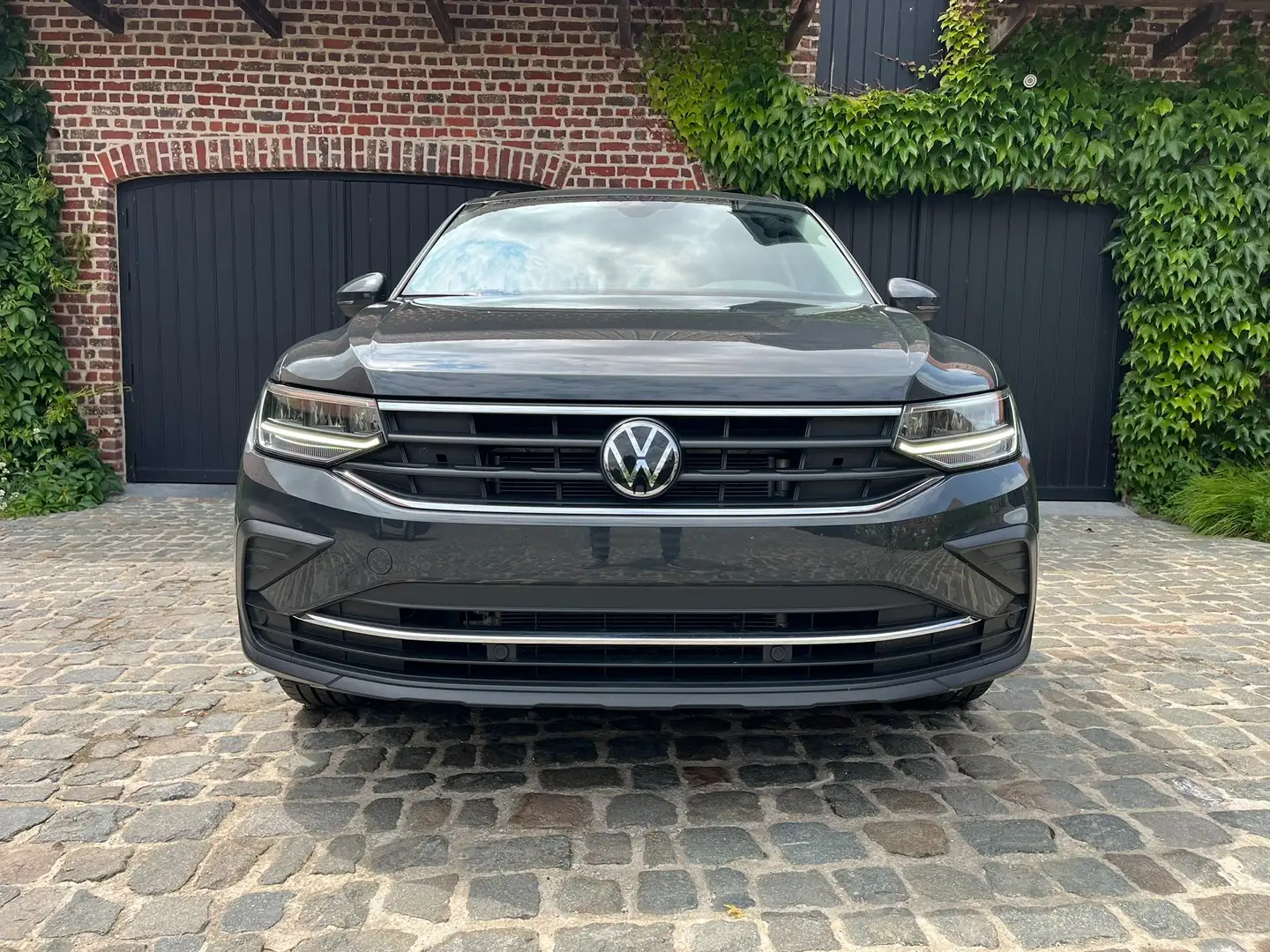 Volkswagen Tiguan 1.5 DSG Carplay Cam Pdc ACC Led DigitalCockpit Grey - 2