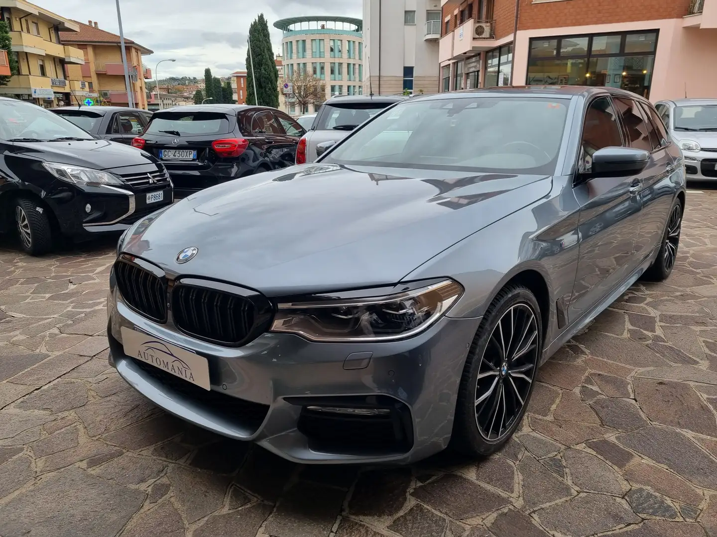 BMW 530 530d Touring xdrive Msport 249cv auto Grigio - 1