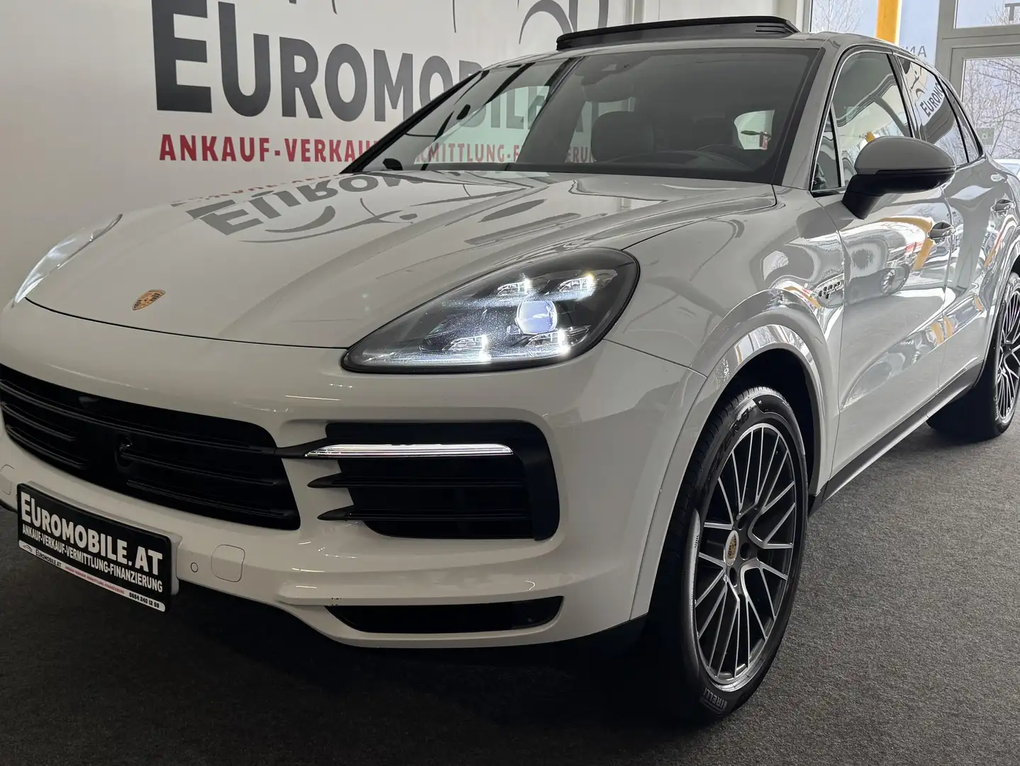Porsche Cayenne E-Hybrid +Approved Garantie*VOLL VOLL-AUSTATTUNG* Weiß - 1