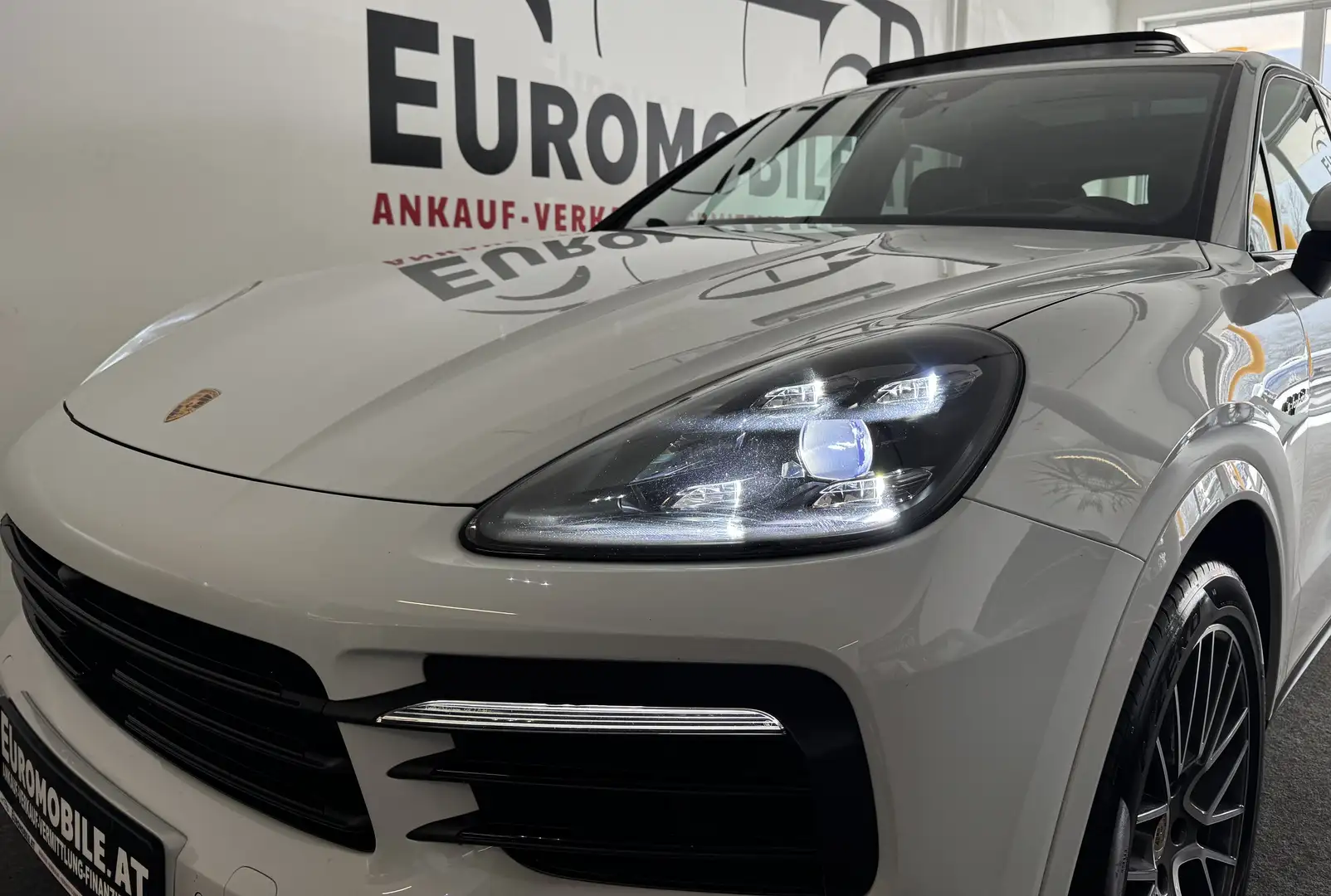 Porsche Cayenne E-Hybrid +Approved Garantie*VOLL VOLL-AUSTATTUNG* Weiß - 2