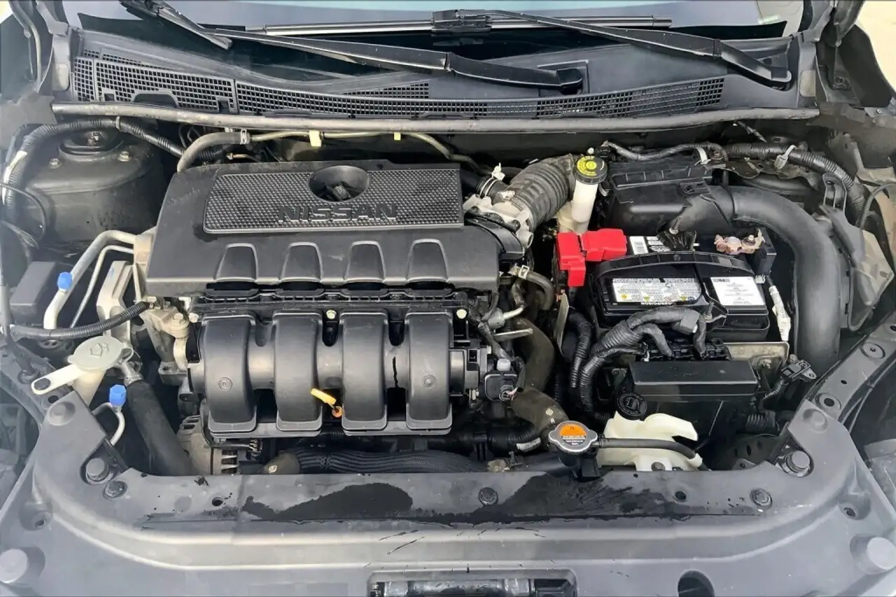 Nissan Sentra снимка Nissan Sentra