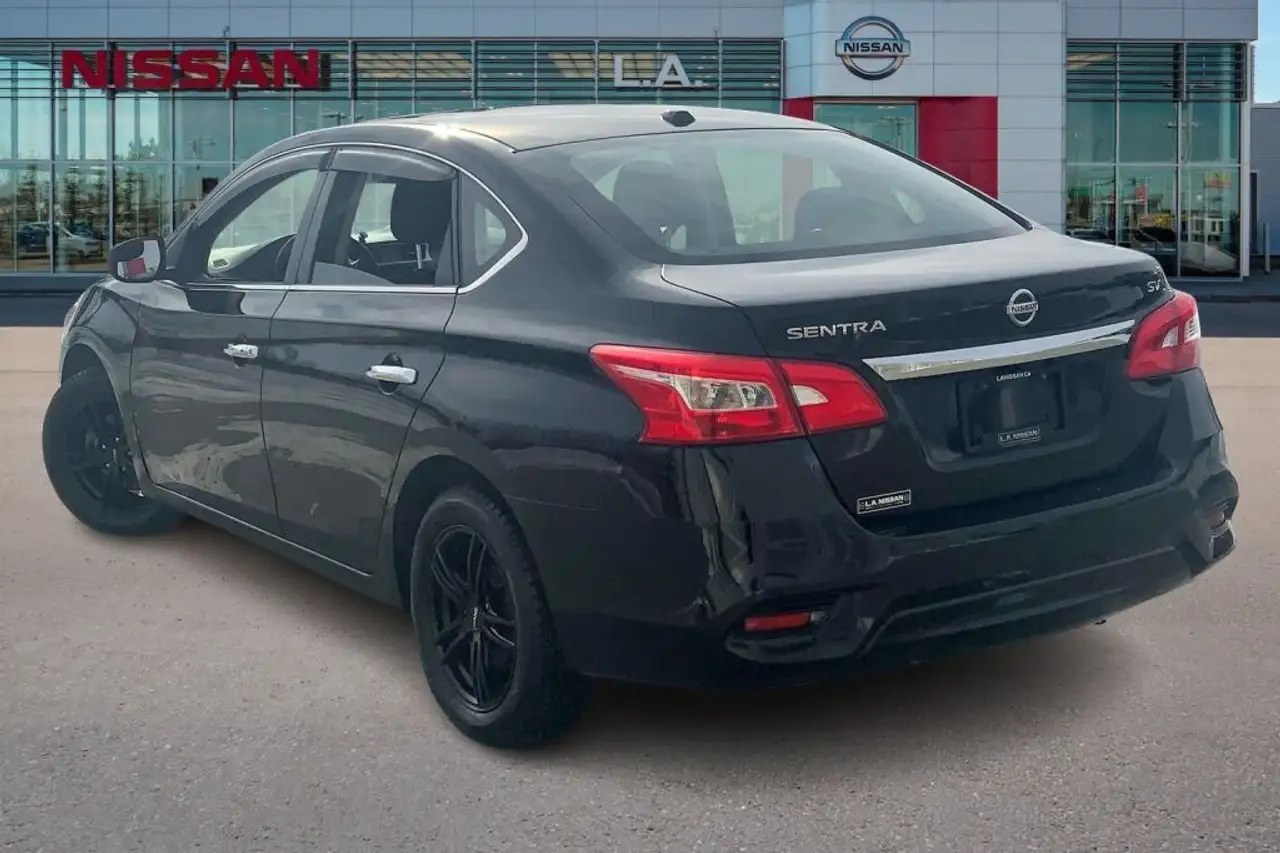 Nissan Sentra снимка Nissan Sentra