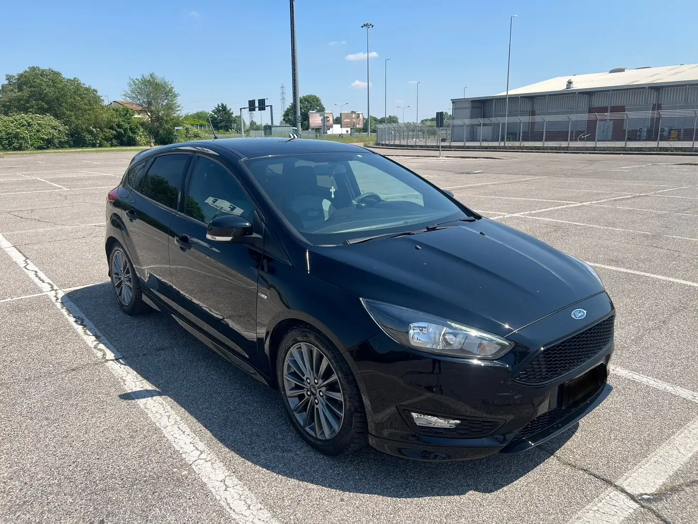 Ford Focus 1.0 EcoBoost Start-Stopp-System ST-LINE - 1