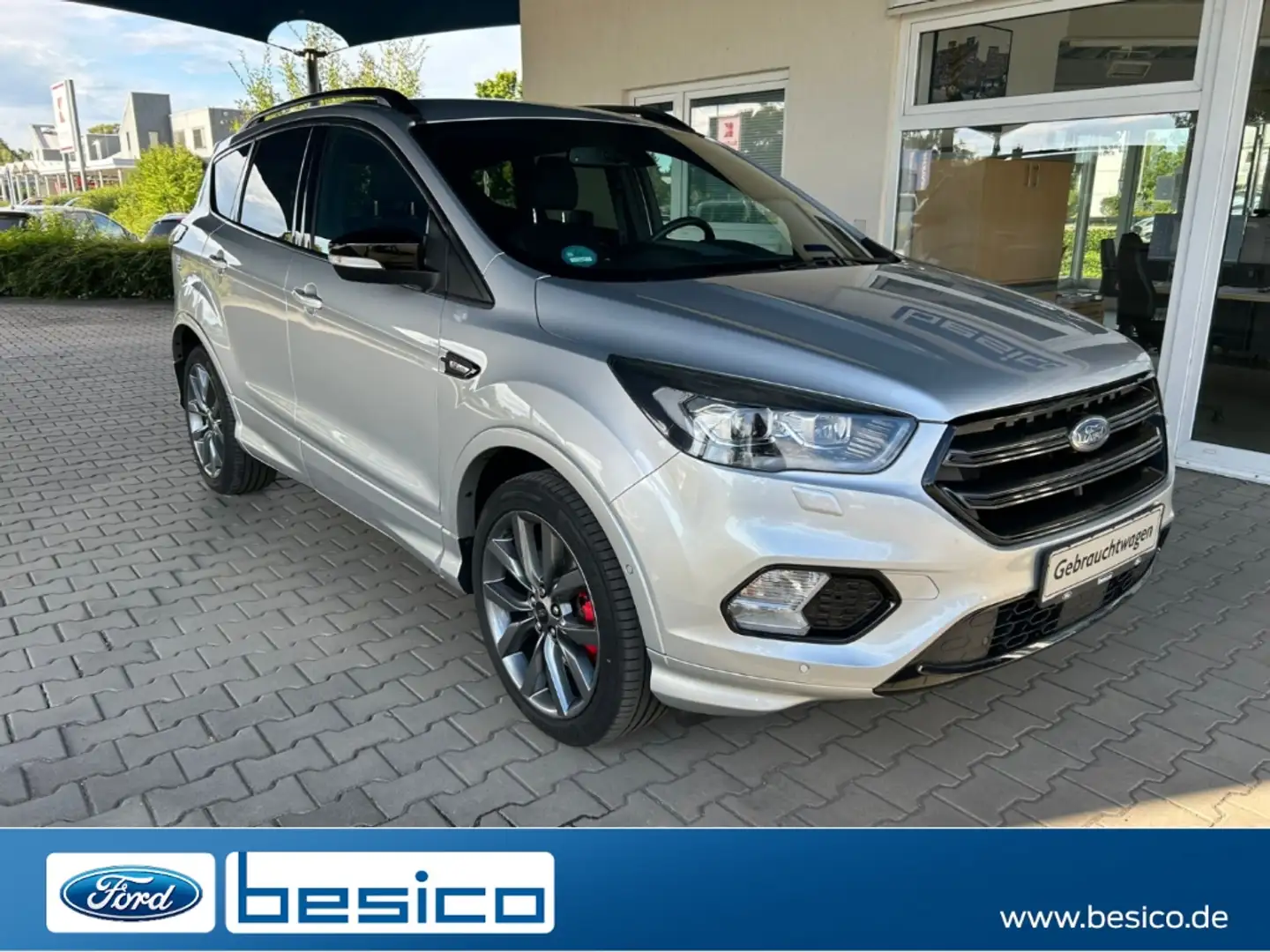 Ford Kuga ST-Line+Xenon+NAV+DAB+PDC+KeyFree+Winter Paket Plateado - 1