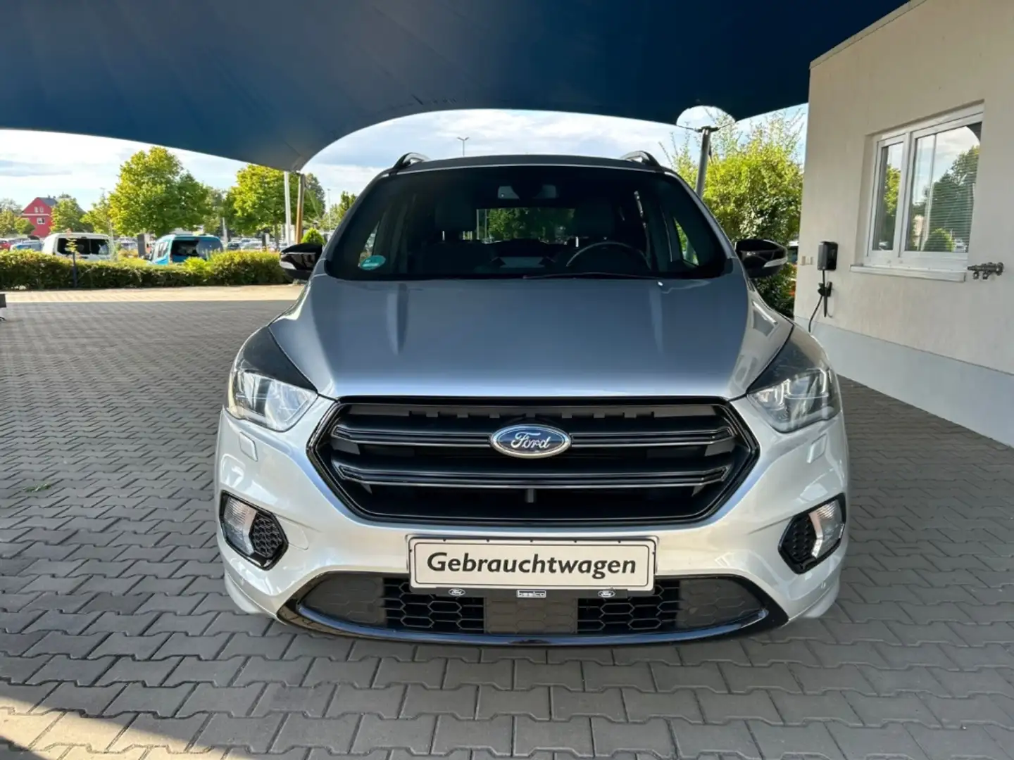 Ford Kuga ST-Line+Xenon+NAV+DAB+PDC+KeyFree+Winter Paket Plateado - 2