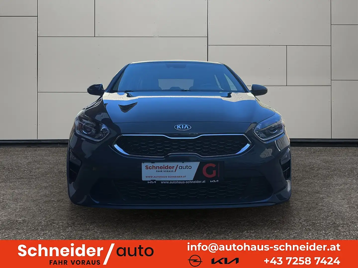 Kia Ceed / cee'd ceed 1,4 MPI Silber Grau - 2