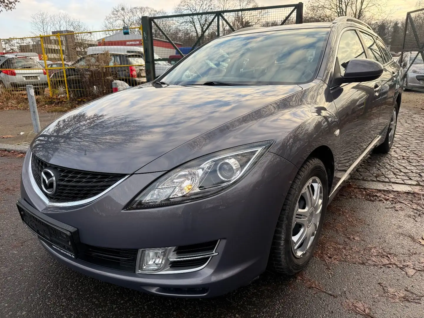 Mazda 6 Kombi 1.8 Comfort Grau - 1