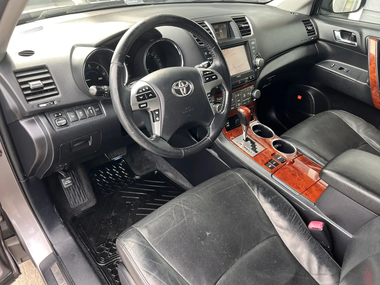 Toyota Highlander photo Toyota Highlander