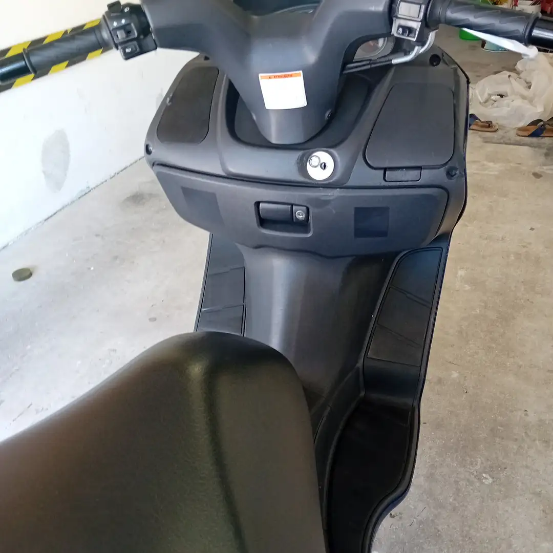 Suzuki Burgman 200 Bleu - 2