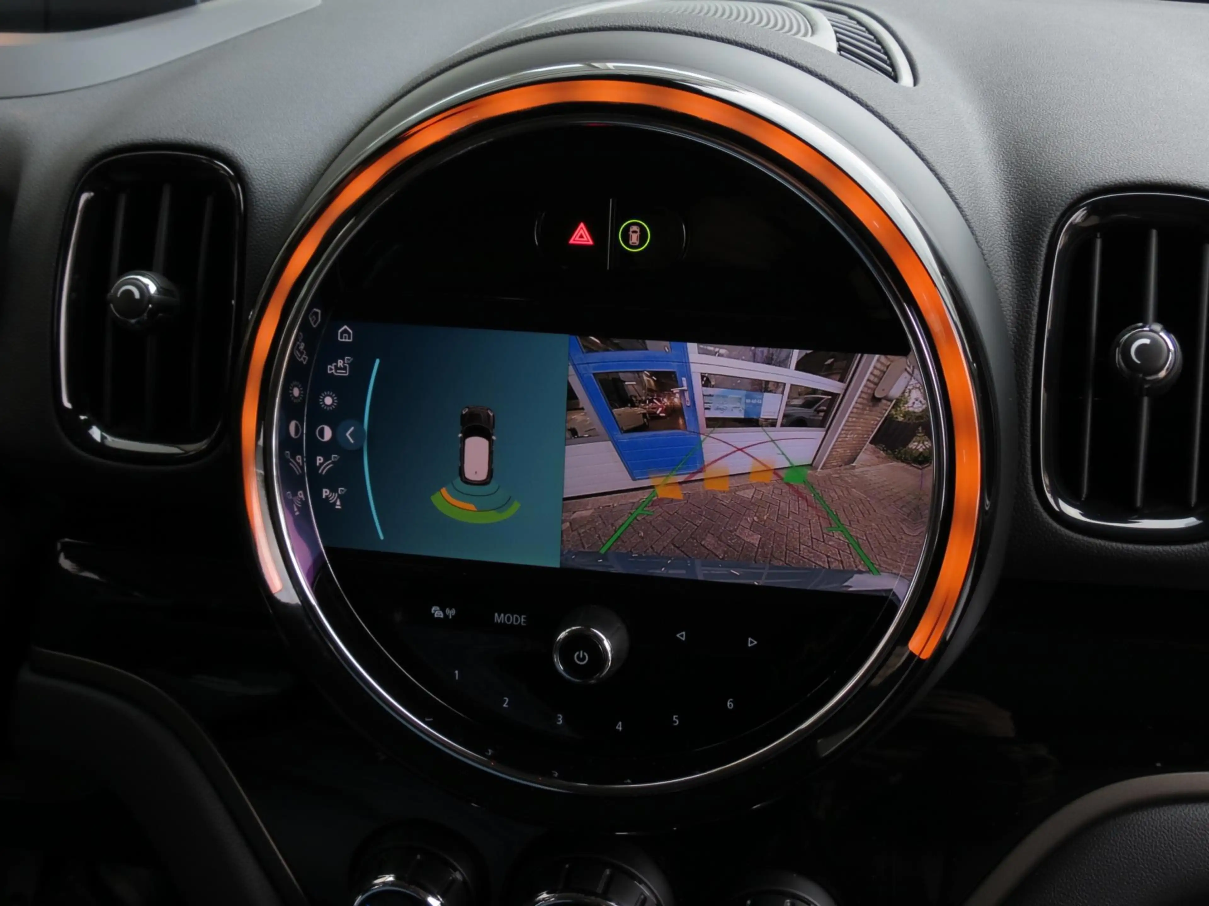 MINI Cooper SE Countryman Mini 2.0 ALL4 HUD|Camera|Car-Play|Navi|Cruise|Clim — photo 9