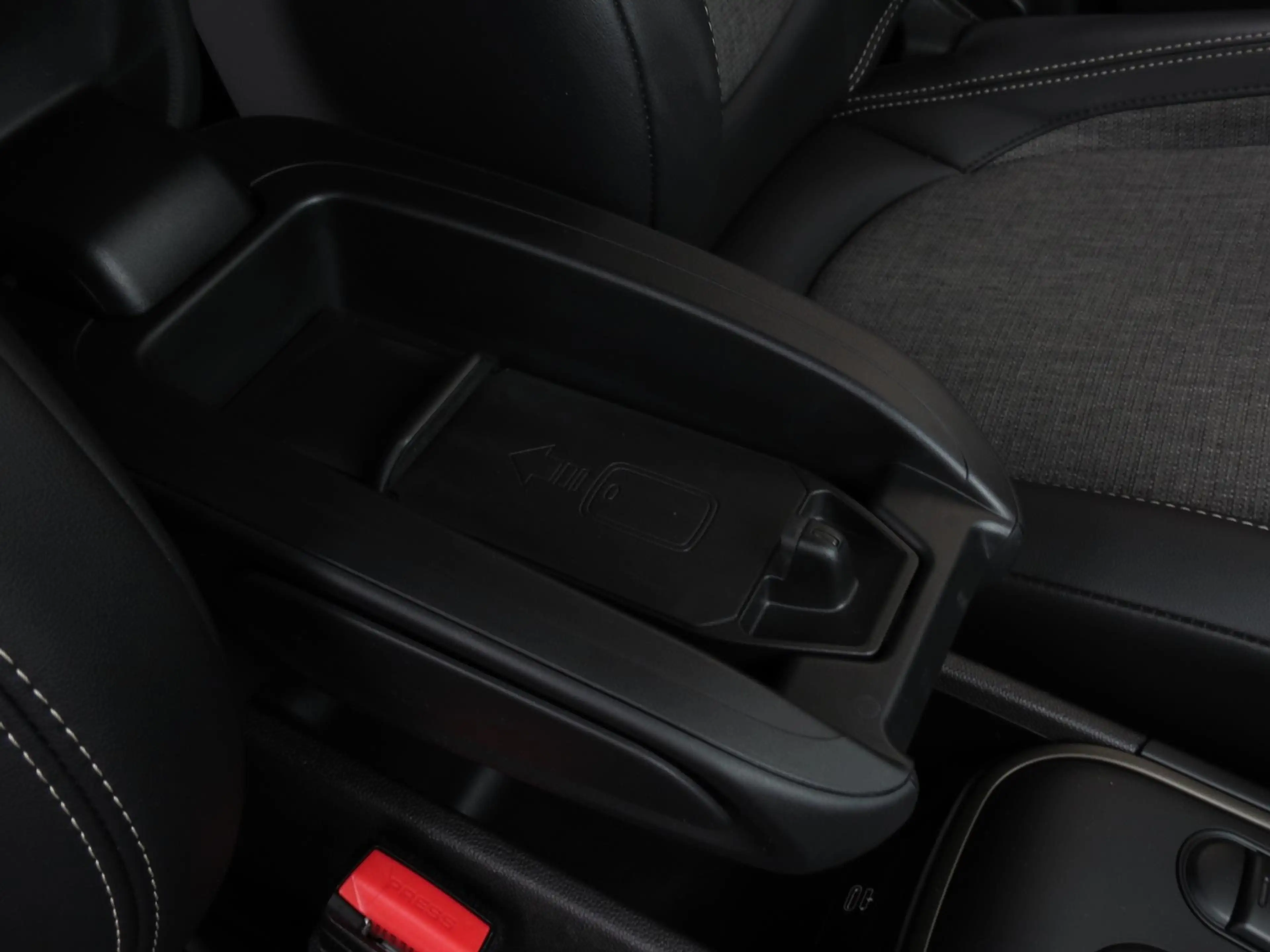 MINI Cooper SE Countryman Mini 2.0 ALL4 HUD|Camera|Car-Play|Navi|Cruise|Clim — photo 14