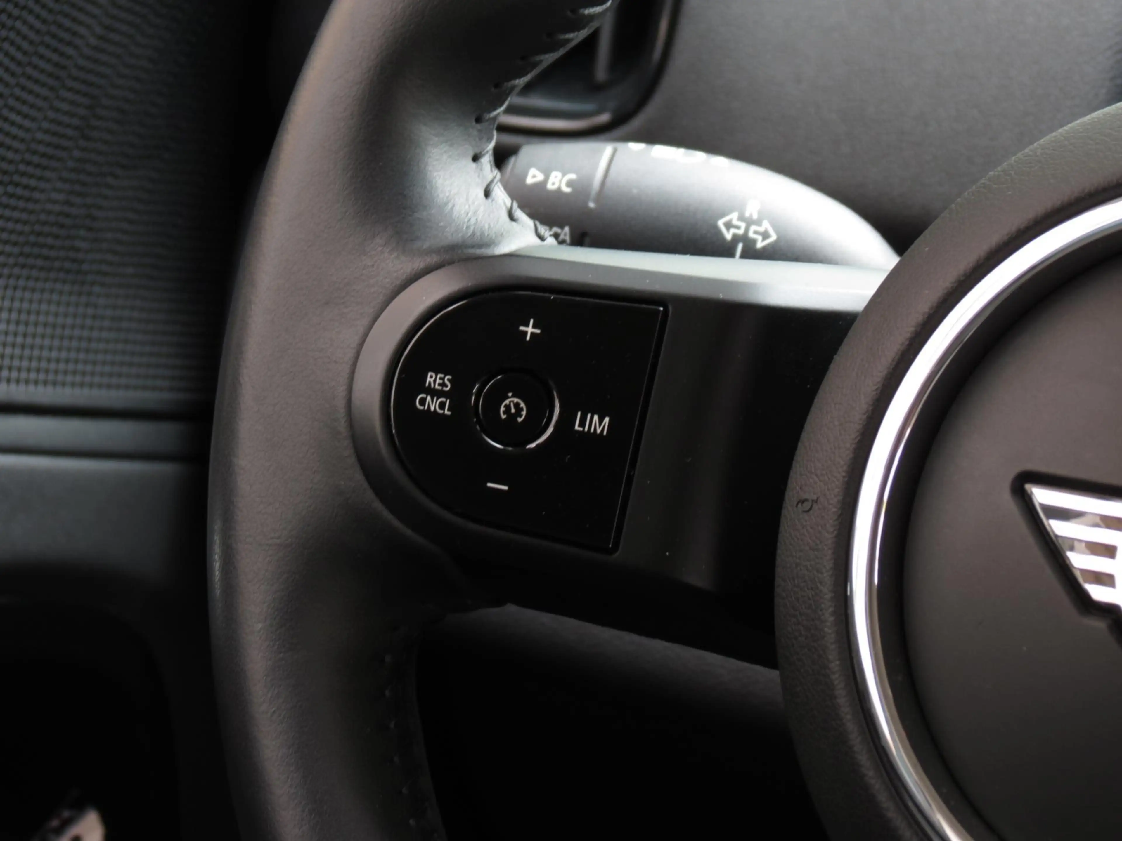 MINI Cooper SE Countryman Mini 2.0 ALL4 HUD|Camera|Car-Play|Navi|Cruise|Clim — photo 22
