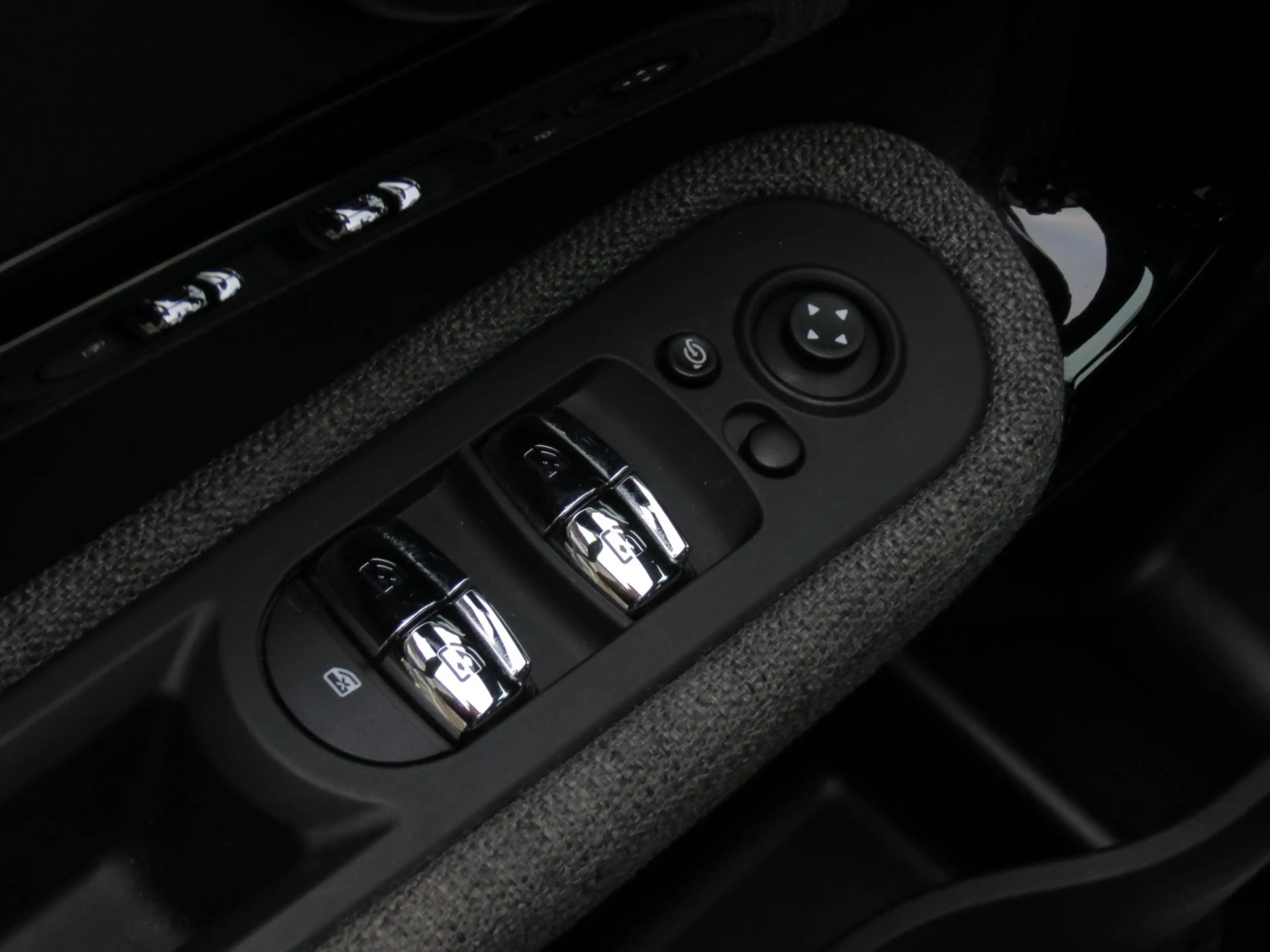 MINI Cooper SE Countryman Mini 2.0 ALL4 HUD|Camera|Car-Play|Navi|Cruise|Clim — photo 16
