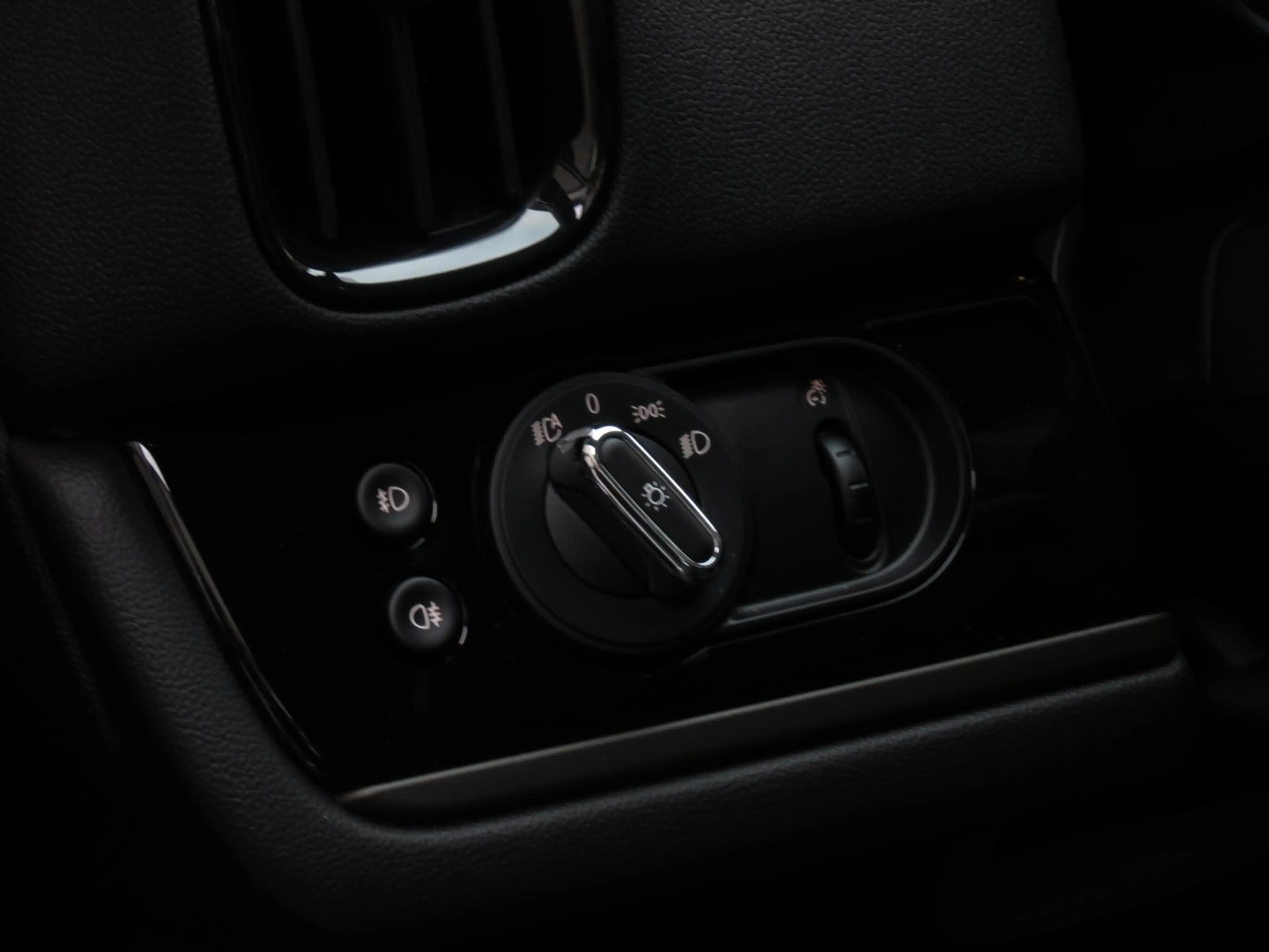 MINI Cooper SE Countryman Mini 2.0 ALL4 HUD|Camera|Car-Play|Navi|Cruise|Clim — photo 17