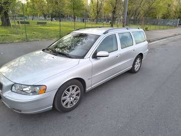 2.4 d5 Momentum 163cv auto