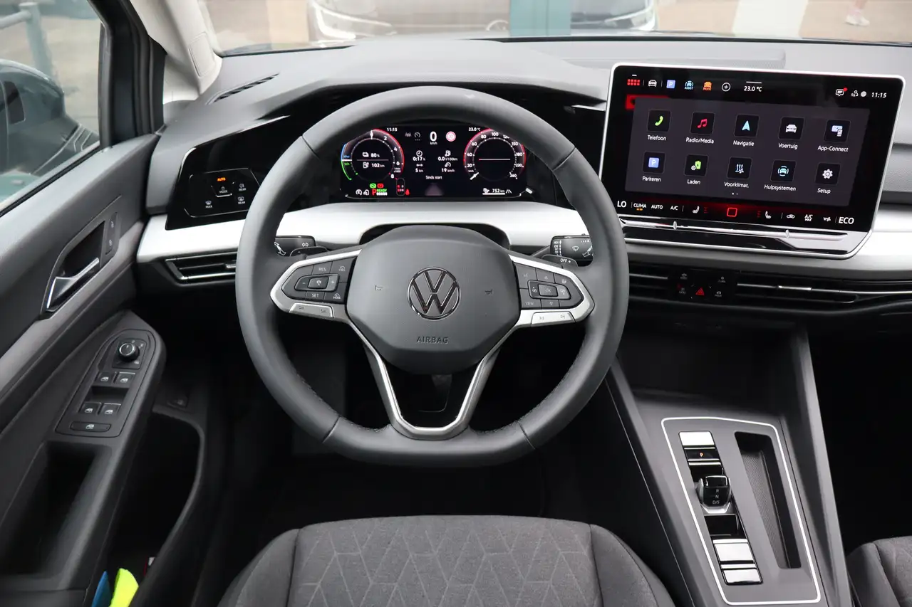 Volkswagen Golf 2026