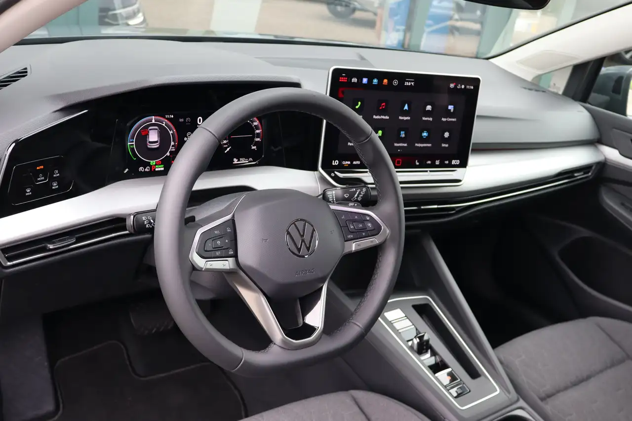 Volkswagen Golf 2026
