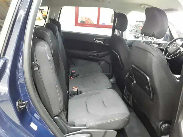 Ford S-Max view 14