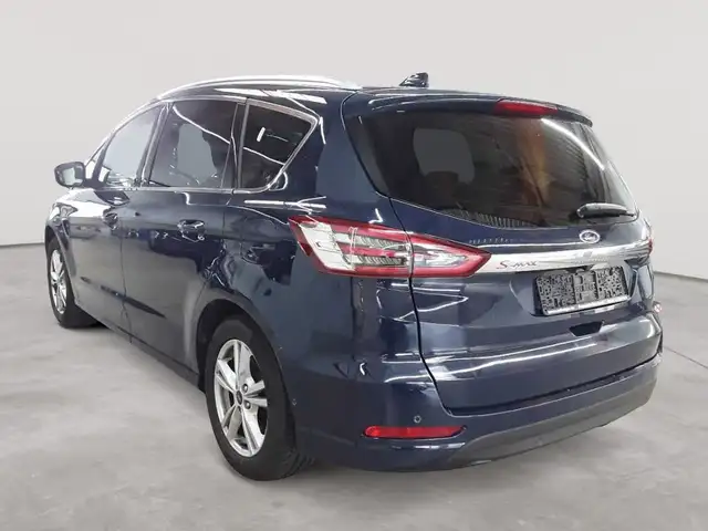 Ford S-Max view 5