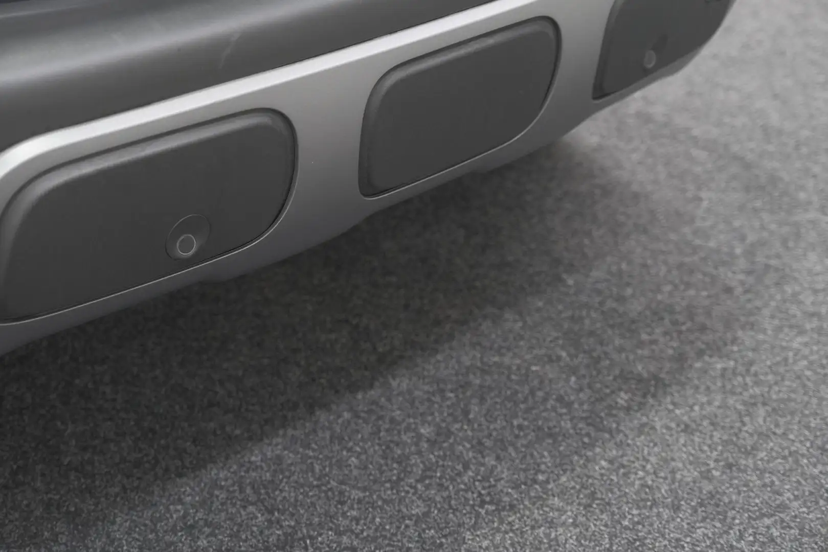 Citroen C3 Aircross PureTech 110 Feel | Parkeersensoren | Navigatie | Gris - 2