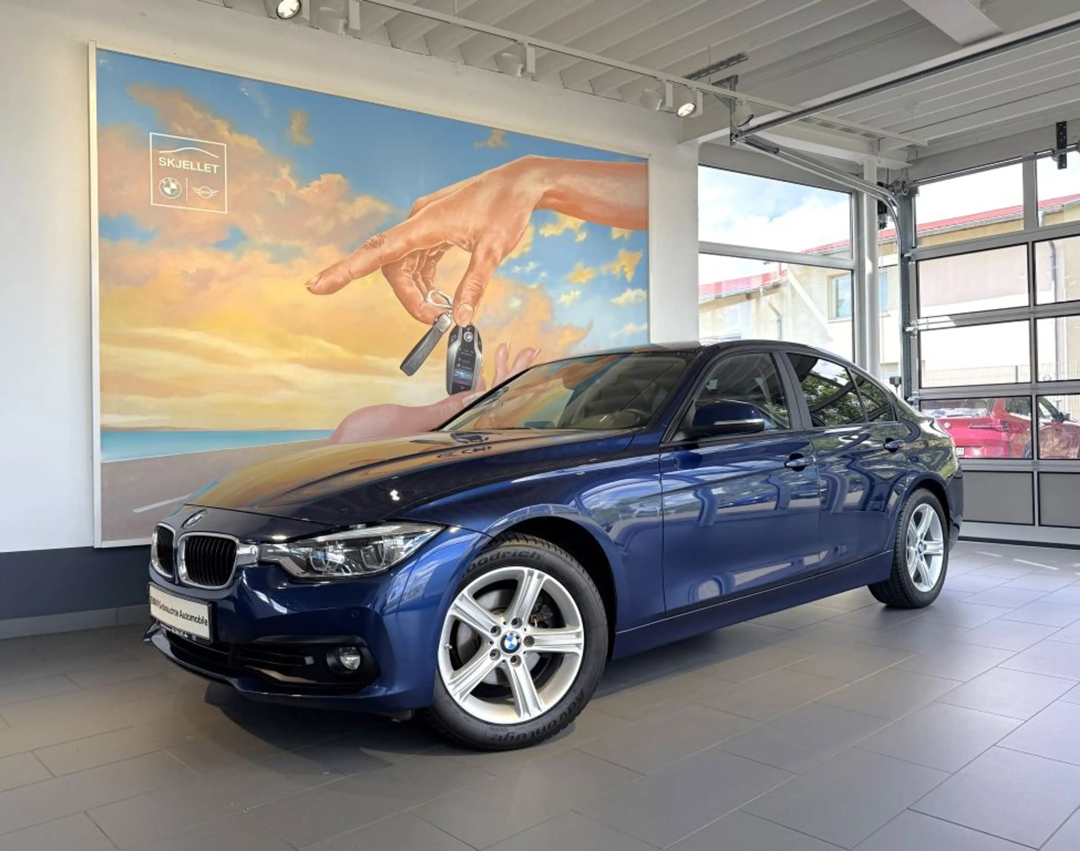 BMW 320 i Advantage Aut.8G LED+NAVI+HIFI+AL+SITZH+