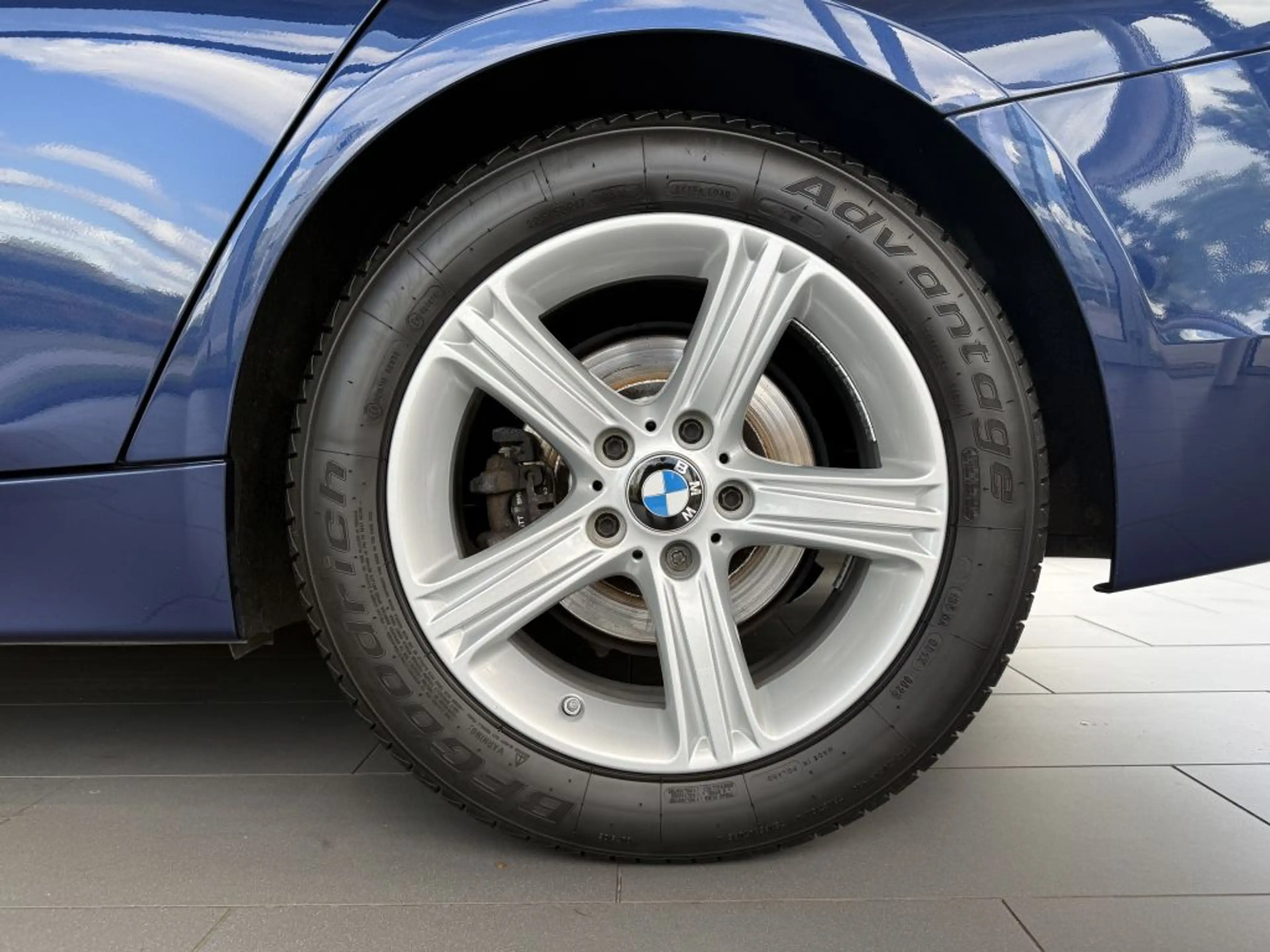BMW 320 i Advantage Aut.8G LED+NAVI+HIFI+AL+SITZH+ — photo 15