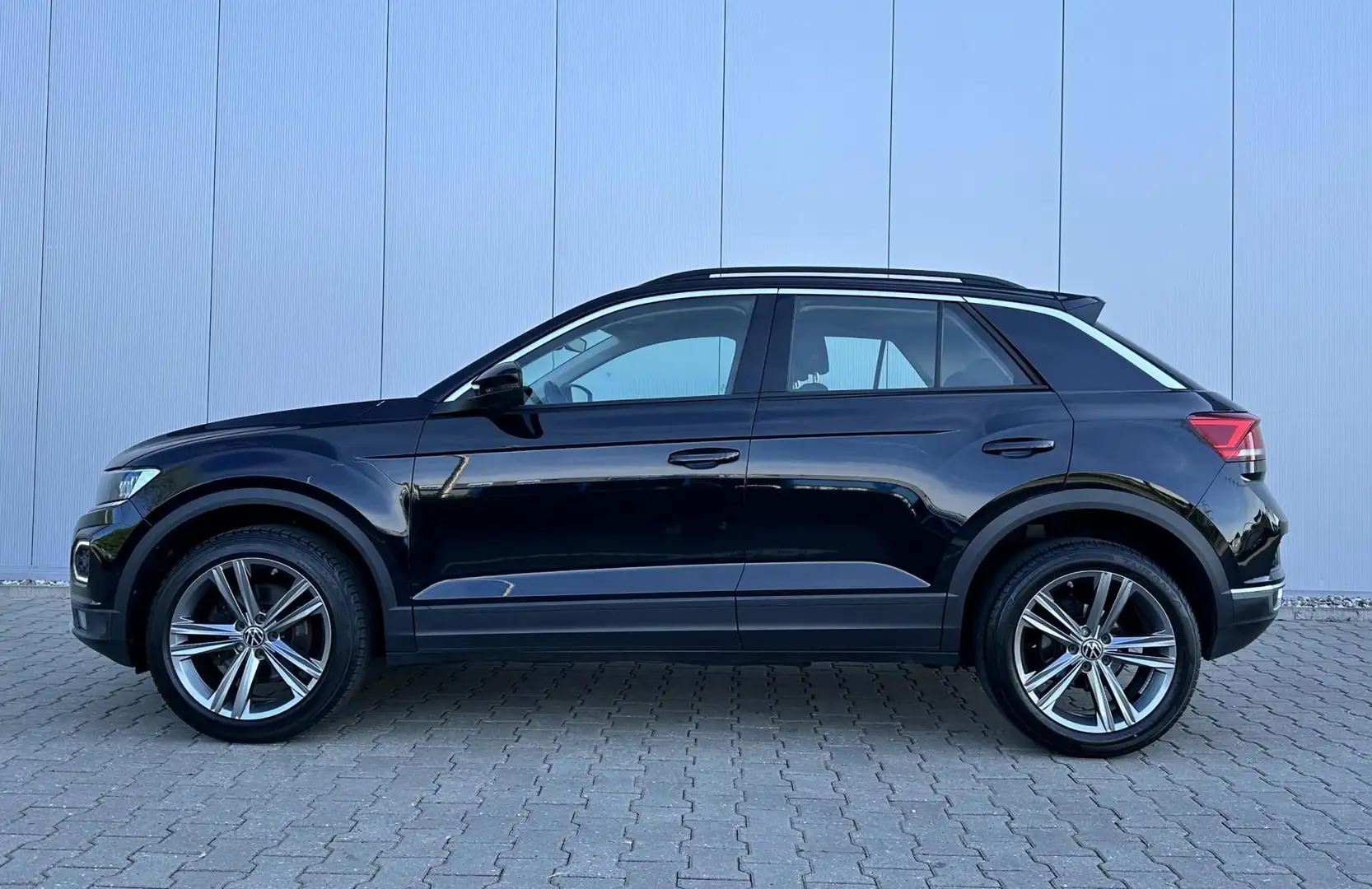 Volkswagen T-Roc 1.5 TSI 150PK Sport 2018 | LED | Trekhaak Schwarz - 2