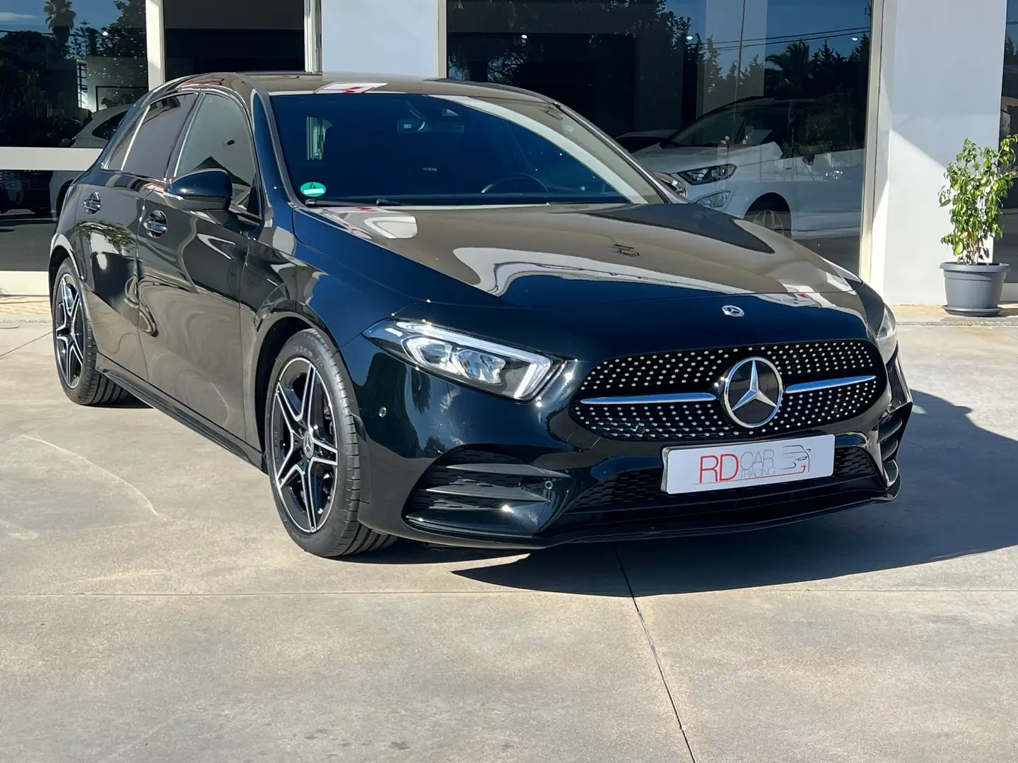 Mercedes-Benz A 200 A 200 d Premium auto Nero - 2