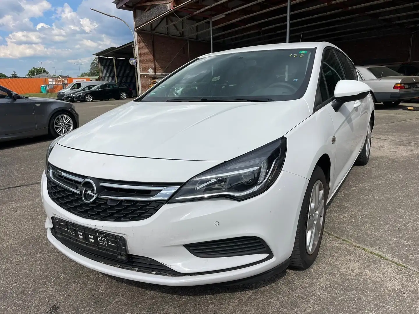 Opel Astra K Lim. 5-trg. Edition / Fahrbereit!/1.HAND Weiß - 1