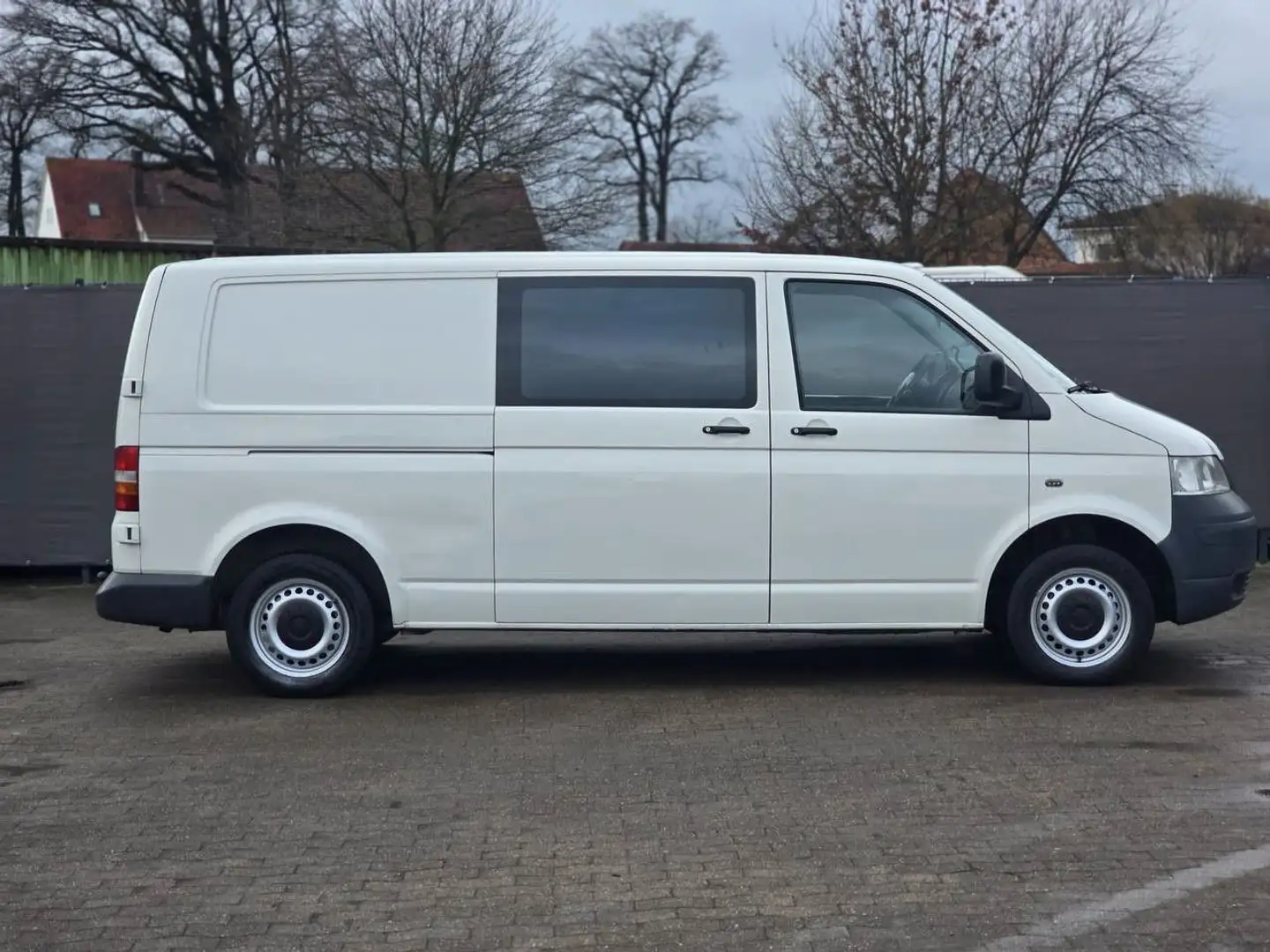 Volkswagen T5 Transporter Kasten-Kombi Kombi lang Weiß - 2