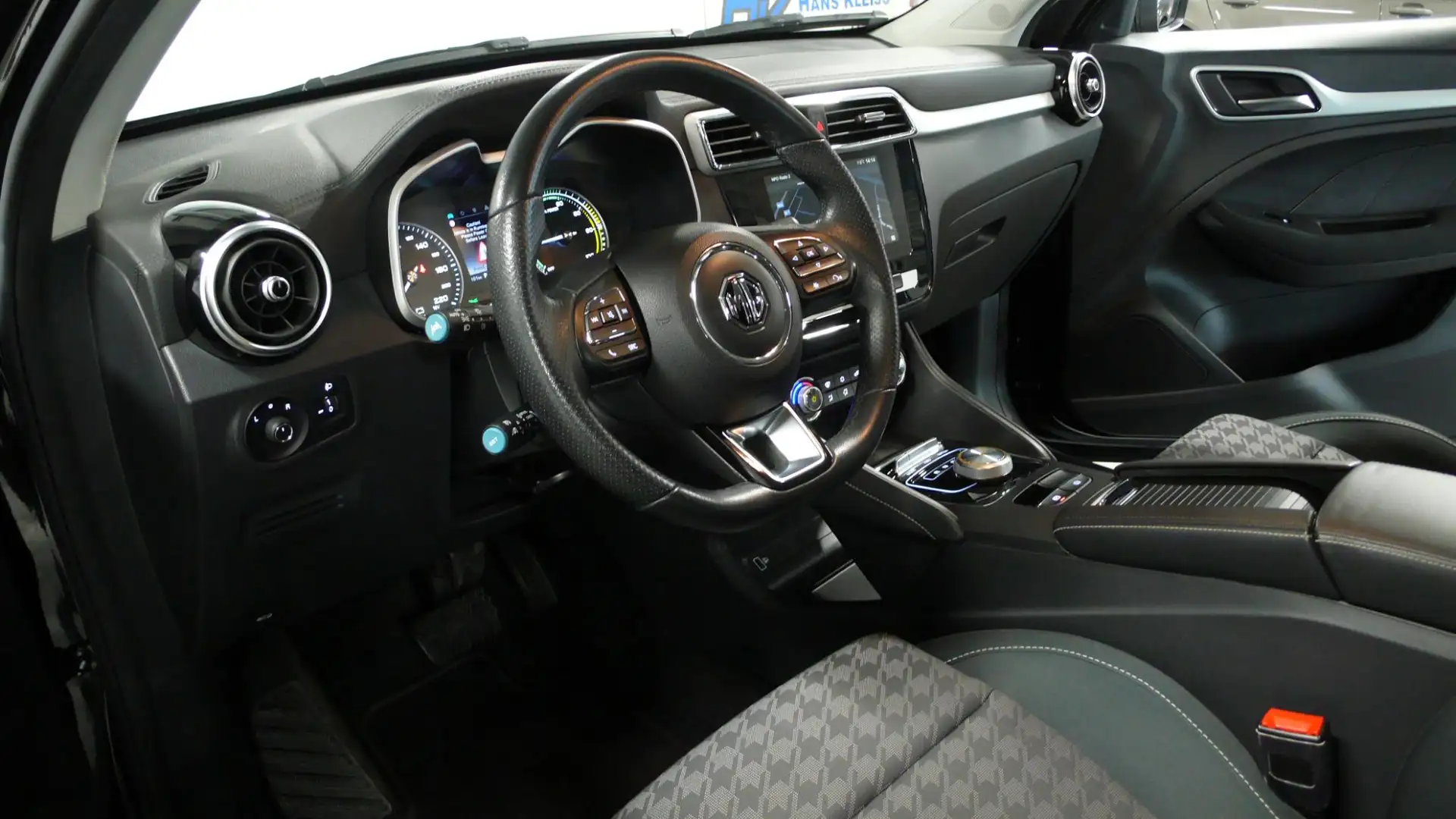 MG ZS EV Comfort 45 kWh | Navi| Carplay Negro - 2