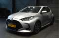 Toyota Yaris 1.5 VVT-i Dynamic airco camera keyless carplay 16 Gris - thumbnail 2